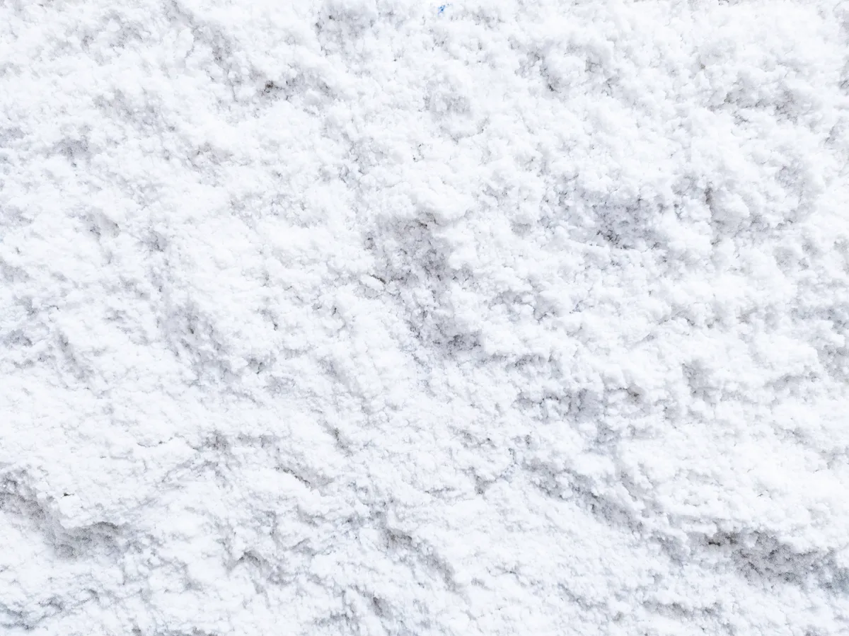 Fine white magnesium powder